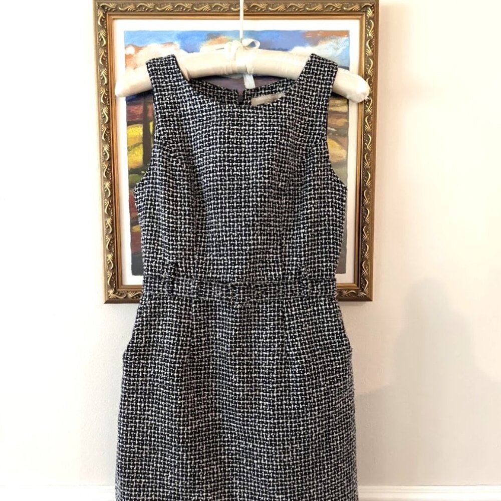 Banana Republic black & white tweed belted dress-Petite